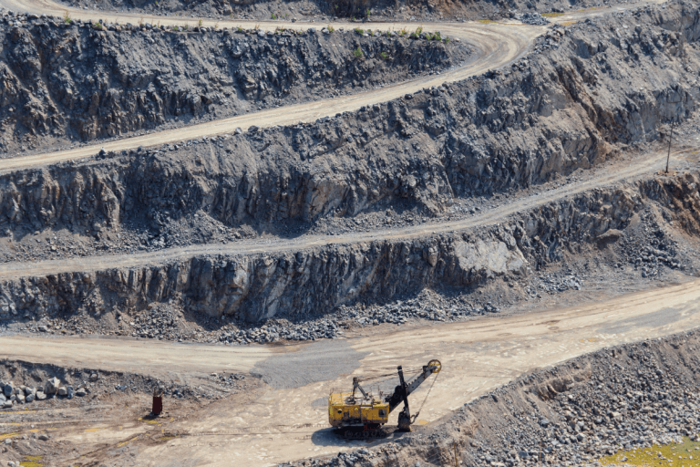 Odkrywając bogactwo Polski: Fascynująca podróż przez surowce mineralne