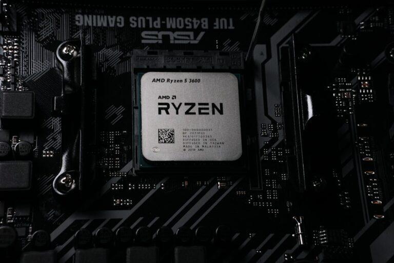 AMD Ryzen czy Intel Ultra: Jak wybrać procesor do gamingu, który zapewni przewagę?